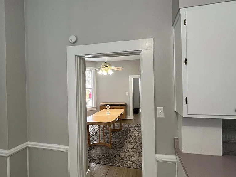600 S Center St — Photo 2