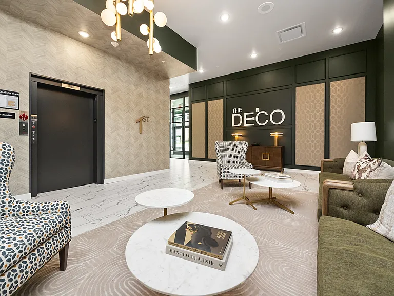 The Deco — Photo 21
