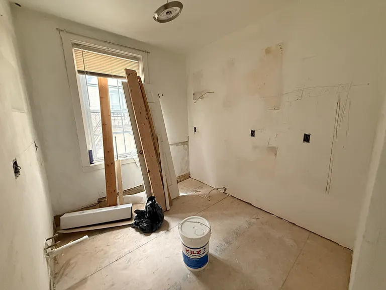 84 Gordon St #205 — Photo 2
