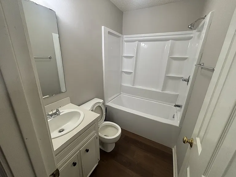 155 N Franklin Dr #11 — Photo 7