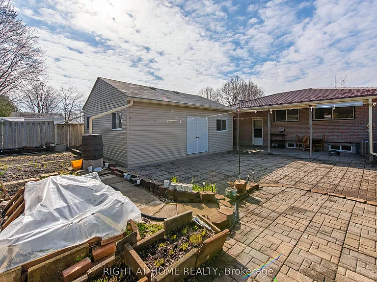 69 Alayne Cres — Photo 45