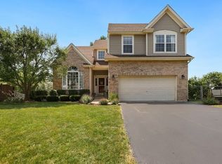 408 Barnwood Ct, Round Lake, IL 60073