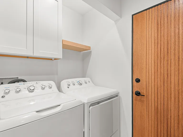 3007 S Hobart Blvd — Photo 18