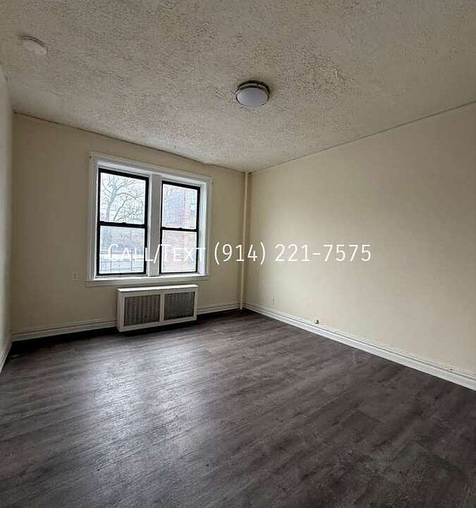 1st image of 275 McLean Ave