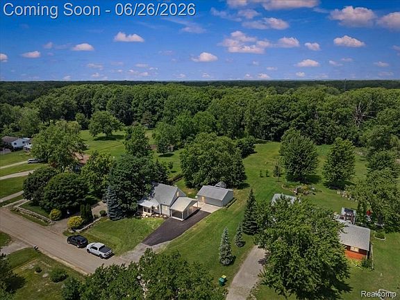 4th image of 43600 Crowley Rd