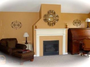 4 Rosebud Ln, Milford, MA 01757