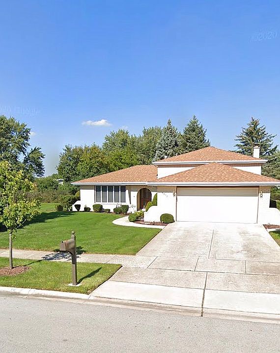 2nd image of 8832 Prestwick Ln