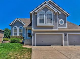 8805 N Cosby Ave, Kansas City, MO 64154