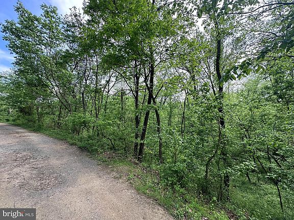 4th image of Shale Pit Dr