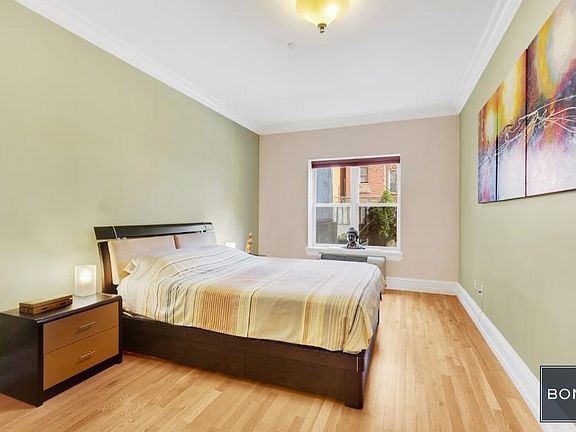 3rd image of 261 W 112th St #1B
