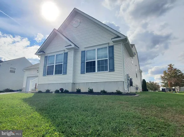 207 Stonebridge Dr, Felton, DE 19943