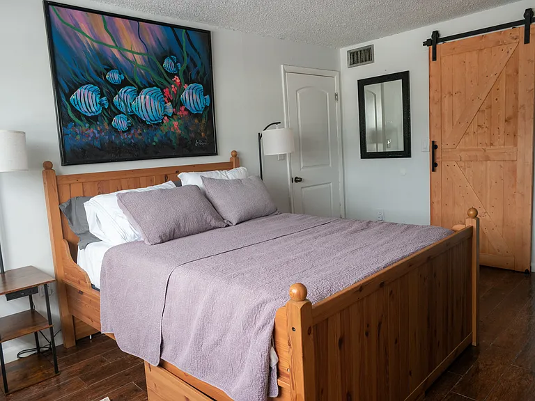 1418 Collins Ave #403 — Photo 9