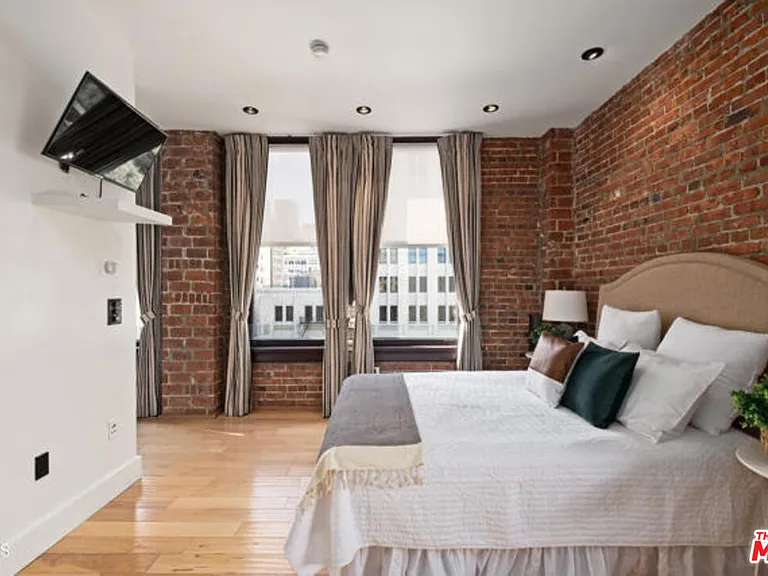460 S Spring St #601 — Photo 8