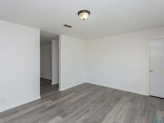 4th image of 1607 W Tilden St