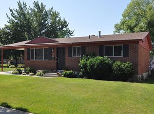 812 E Johnsonway Dr, Sandy, UT 84094