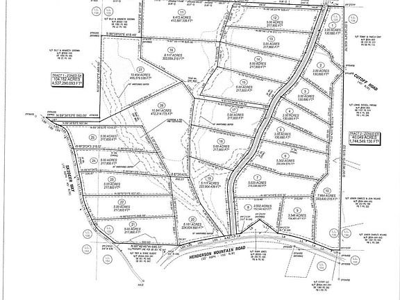 3rd image of 19 Henderson Mountain Rd