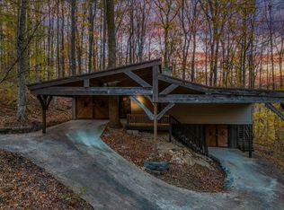 415 Floyd Dr, Smithville, TN 37166