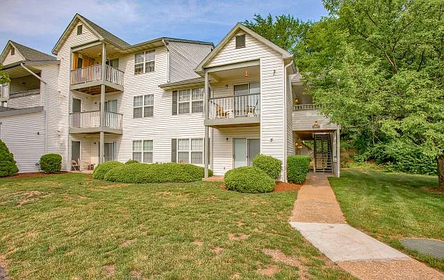Middletown Brooke Apartments — Photo 14