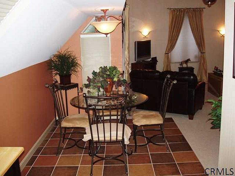 5th image of 106, Unit 10 SPRING Street