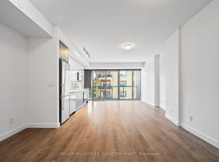 109 Vaughan Rd #302, Toronto, ON M6C 0B1