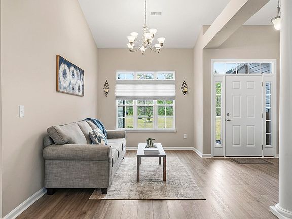 4th image of 5044 Huckleberry Ln.