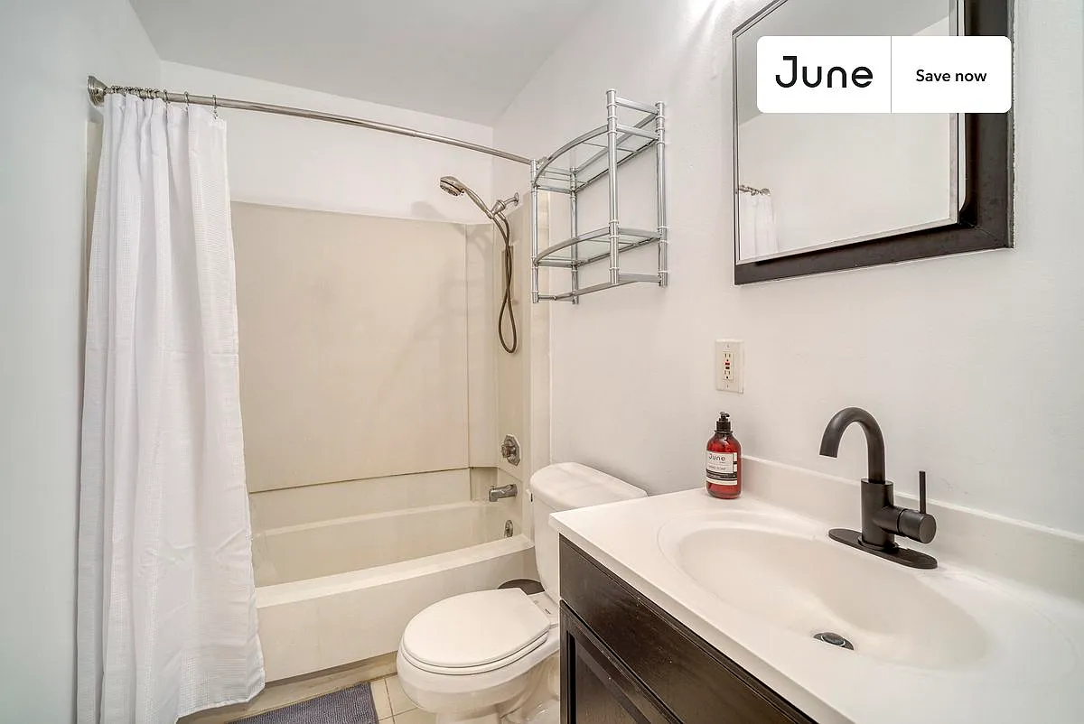 1 bedroom in Capitol Hill on a flexible lease #325 — Photo 4