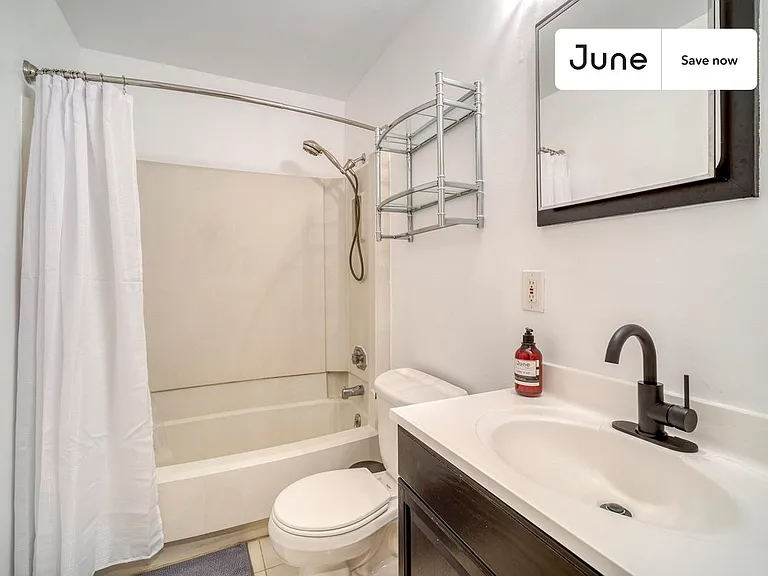 1843 Burke St SE #2 — Photo 4