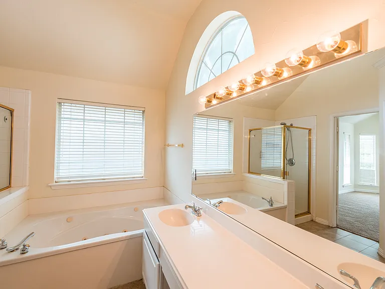 4609 Gardenia Way — Photo 23