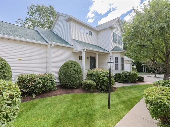 13 Village Cir Unit 13, Milford, MA 01757