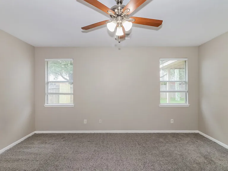 6015 Starbrook Creek Dr — Photo 11