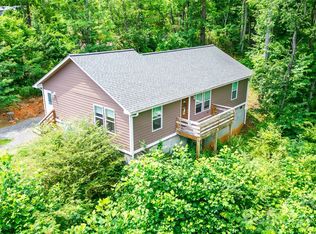 24 Old Rogers Ln, Sylva, NC 28779