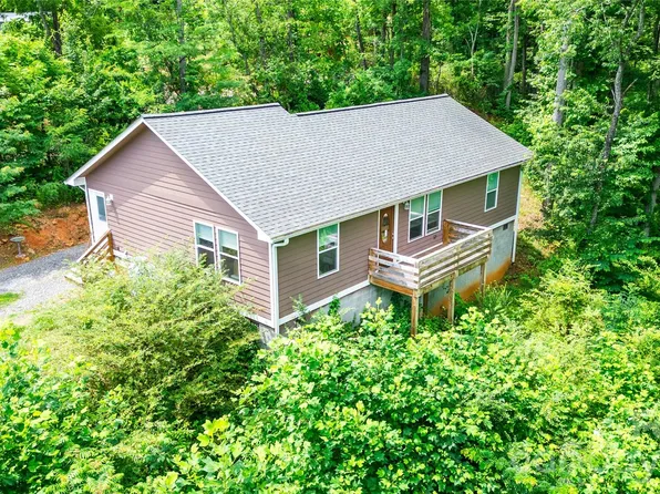 24 Old Rogers Ln, Sylva, NC 28779