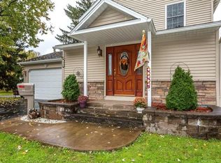 150 Maxwell Ave, North Syracuse, NY 13212
