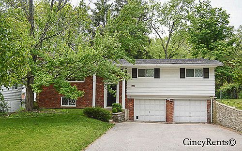 1st image of 2961 Pineridge Ave