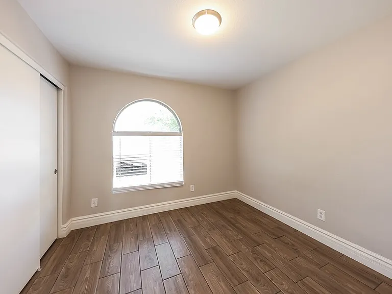 3424 E Rockwood Dr — Photo 14