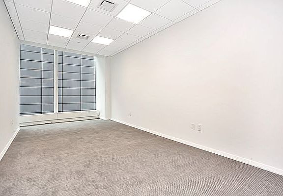 4th image of 50 West St #C10