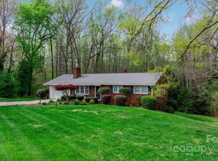 2554 Smyre Farm Rd, Newton, NC 28658