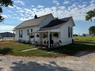 401 S A St, Vernon, IL 62892