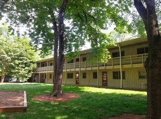 2820 C Pelham Dr, Winston Salem, NC 27106