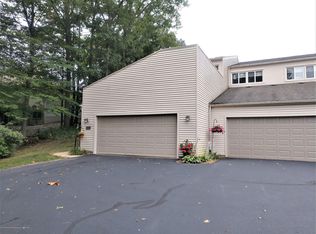 1101 N Ridge Ct, Lansing, MI 48917