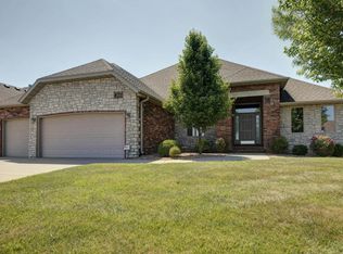 3247 S Juniper Ave, Springfield, MO 65804