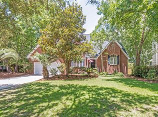 574 Hobcaw Bluff Dr, Mount Pleasant, SC 29464