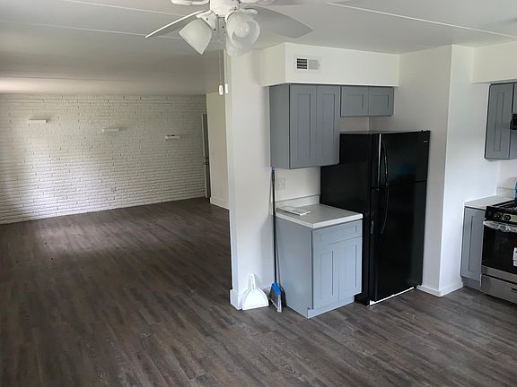 2nd image of 5739 Van Buren St