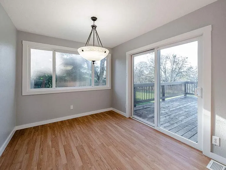 2503 Shipman Ln SE — Photo 29