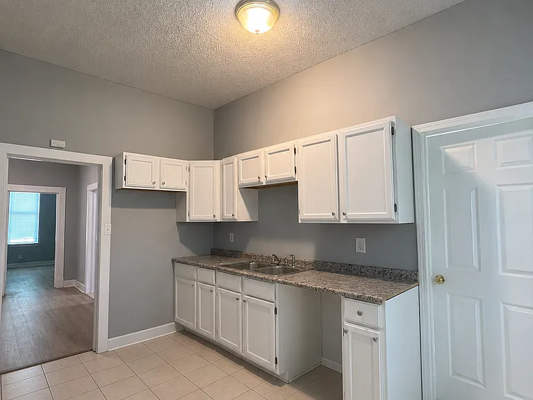 4620 Michigan Ave — Photo 6
