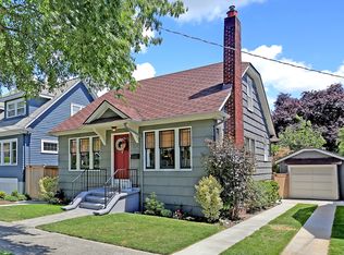 7352 16th Ave NE, Seattle, WA 98115