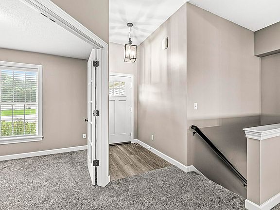 2nd image of 58705 Baugo Cove Dr