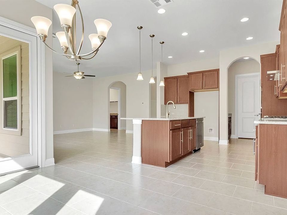 Living and kitchen space