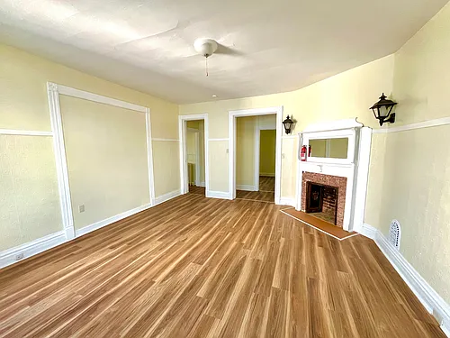 1310 Washburn St #1 Photo 1