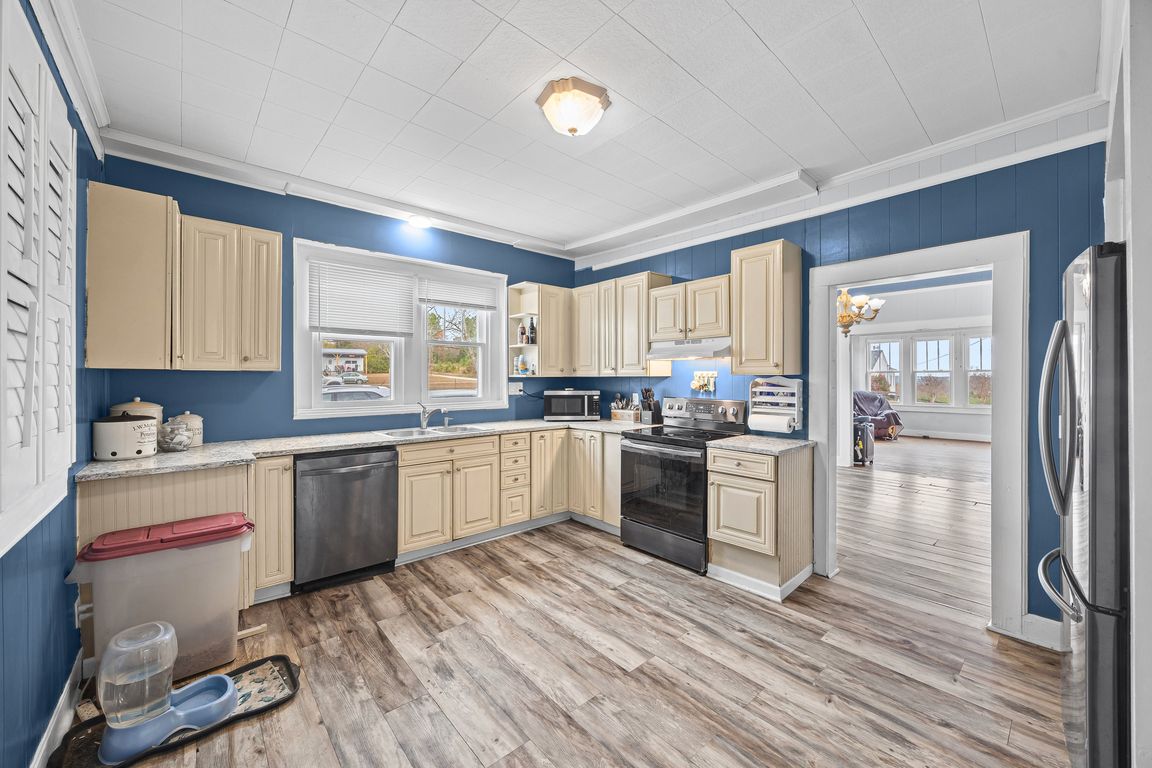 next background image